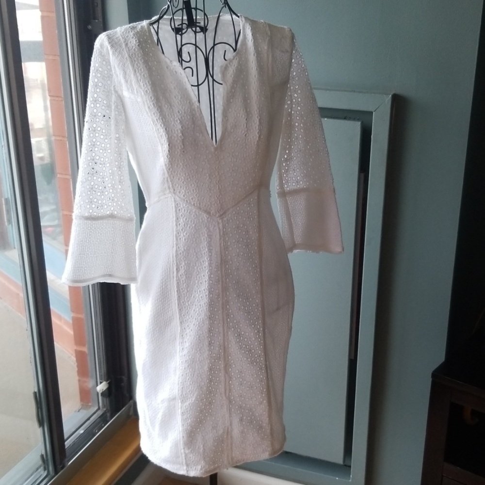 Bcbgmaxazria white dress